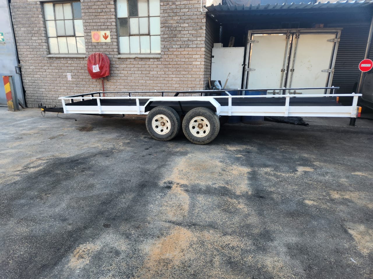Lot 8 Jul 23